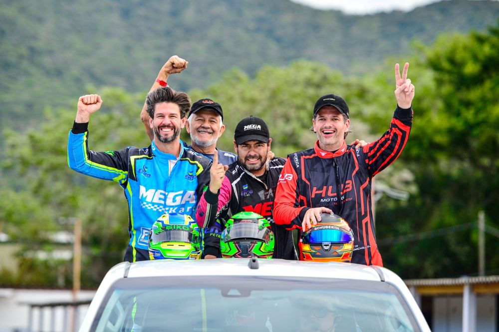 Títulos e vitórias encaminham preparação da Mega Kart para a disputa do 60º Campeonato Brasileiro