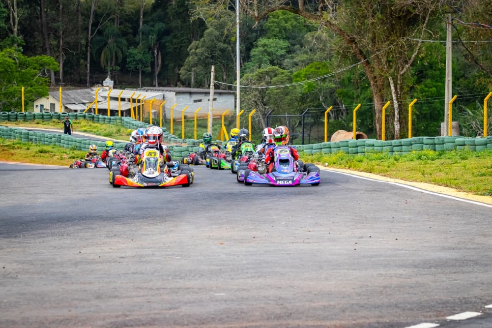 V11 Cup realizou a 8ª etapa do ano e passa a focar na Super Final no início de novembro