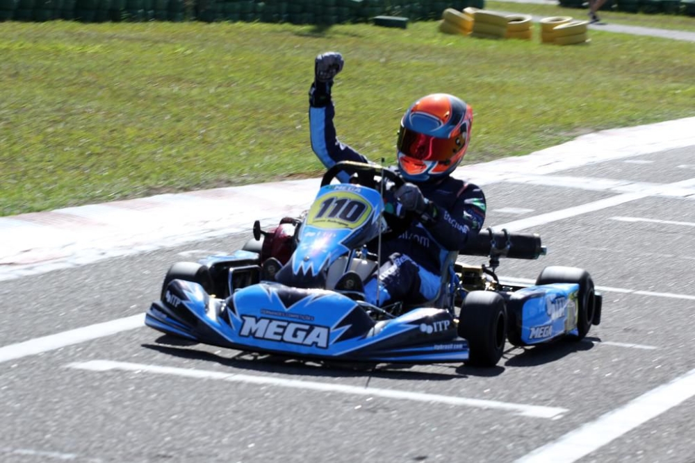 Nove vezes campeã nas últimas semanas, Mega Kart está pronta para lutar por novos títulos no Campeonato Brasileiro