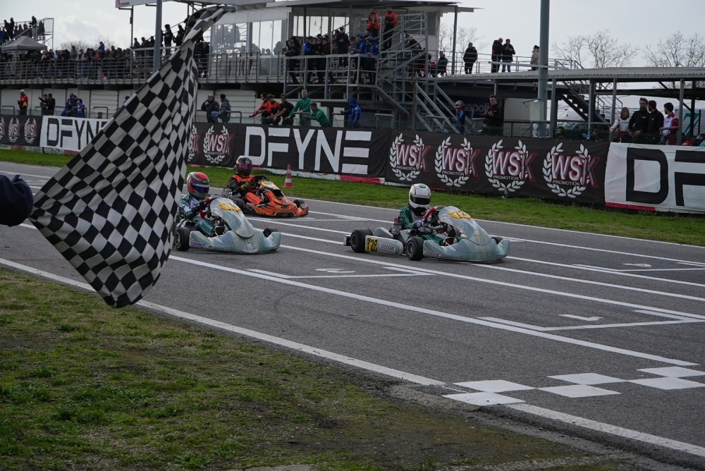 Brasileiros conquistaram vitórias e pódios na Itália e nos Estados Unidos